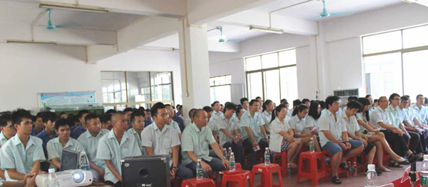 熱烈祝賀2015年8月份佛山興順精密模具有限公司管理升級誓師大會順利召開！