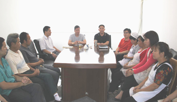 正睿老師、維杰管理干部召開調(diào)研座談會