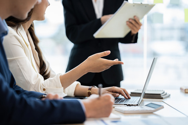 集團(tuán)管控模式：如何選擇適合自身的集團(tuán)管控模式？