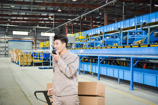 識(shí)別并應(yīng)對(duì)潛在供應(yīng)鏈風(fēng)險(xiǎn)，確保運(yùn)營穩(wěn)定