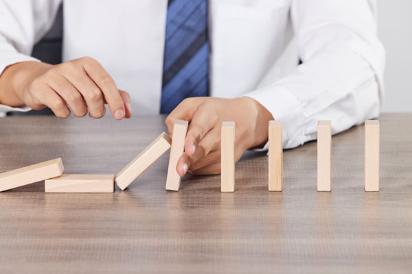 企業(yè)風(fēng)險(xiǎn)管理：識別、評估與控制潛在風(fēng)險(xiǎn)