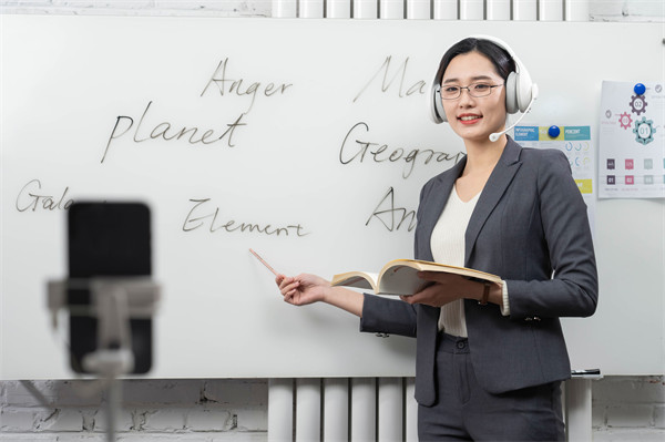 品牌數(shù)字化：借助數(shù)字技術(shù)，創(chuàng)新品牌營(yíng)銷(xiāo)模式