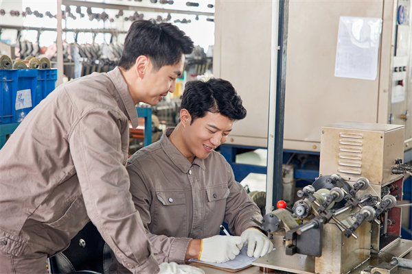 如何運(yùn)用精益生產(chǎn)助力企業(yè)降低成本，提升競爭力？