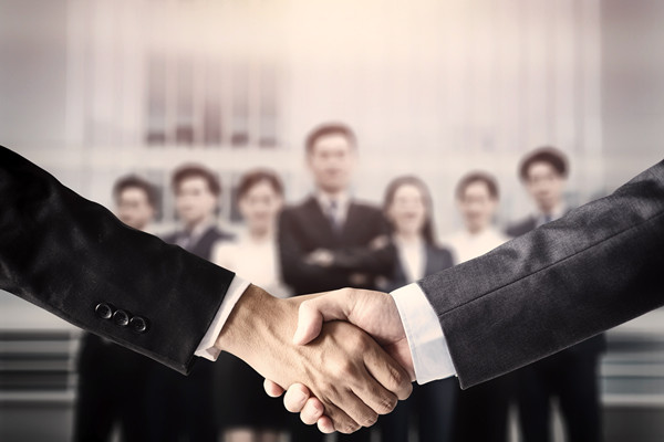 靈活應對市場變化，調(diào)整經(jīng)營計劃，確保企業(yè)持續(xù)發(fā)展