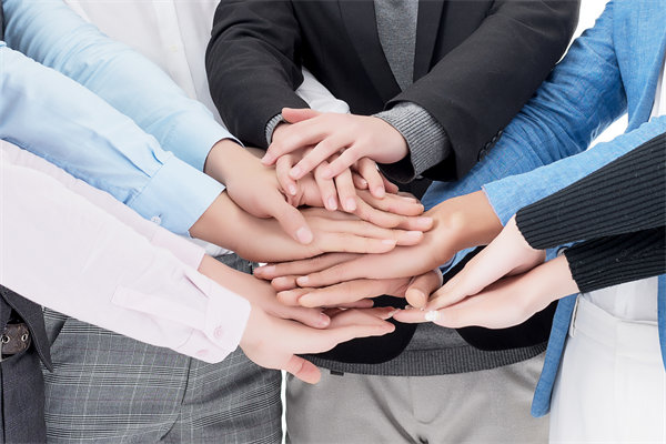 績(jī)效反饋助力成長(zhǎng)，促進(jìn)員工與企業(yè)共進(jìn)步