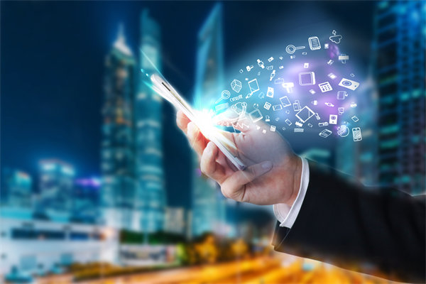 加強(qiáng)集團(tuán)管控信息化建設(shè)，提升決策支持與數(shù)據(jù)分析能力