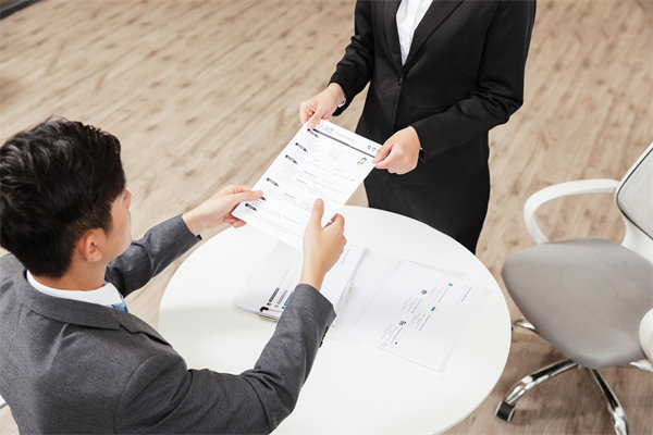 人力資源與業(yè)務(wù)戰(zhàn)略融合，推動企業(yè)持續(xù)發(fā)展與創(chuàng)新