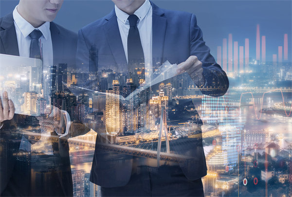 立足企業(yè)實際，制定可行經(jīng)營計劃，確保企業(yè)穩(wěn)健前行