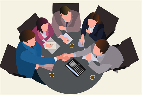 在企業(yè)管理中，專(zhuān)權(quán)式和民主式管理各有哪些優(yōu)缺點(diǎn)？