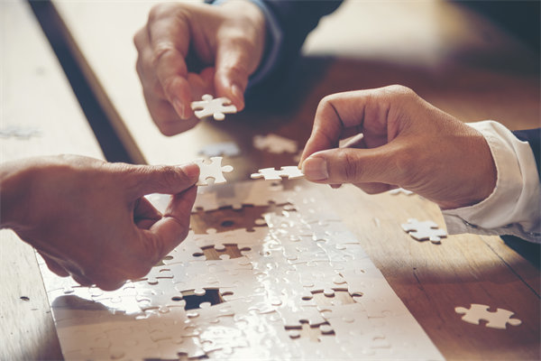 如何優(yōu)化集成供應鏈以提升整體響應速度與效率？