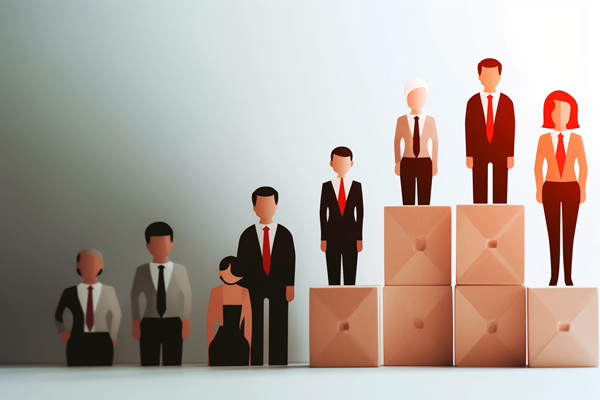 組織規(guī)劃中如何平衡集權與分權，促進決策效率？