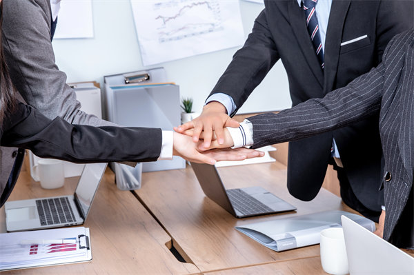 集團管控如何促進(jìn)內(nèi)部資源共享與協(xié)同作戰(zhàn)能力？