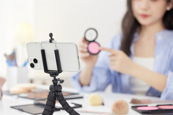 社交媒體營銷中，情感共鳴如何轉化為銷售力？