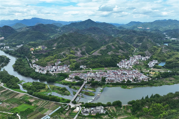 管理咨詢?nèi)绾沃愃行∑髽I(yè)突破發(fā)展瓶頸？