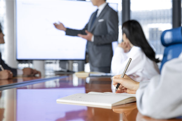 集團內(nèi)部溝通機制如何優(yōu)化，促進信息暢通？