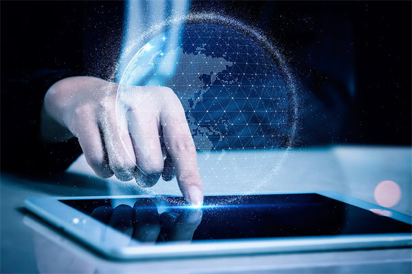 智能制造系統(tǒng)中，如何有效集成并管理多種自動化設備？