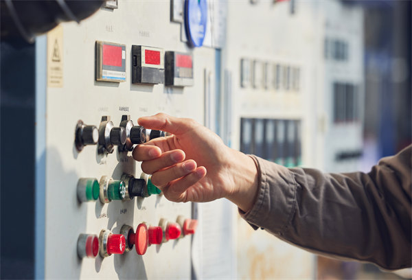 持續(xù)改進(jìn)機(jī)制在精益生產(chǎn)中如何驅(qū)動質(zhì)量與成本雙贏？