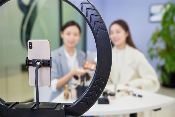 如何制定有效的營銷策略，以提升品牌影響力？