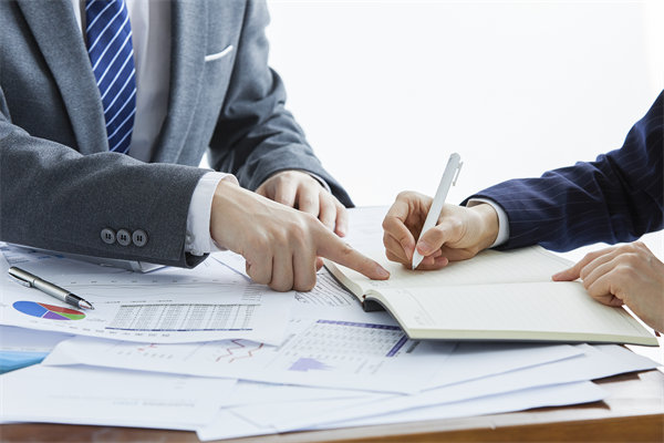 營銷咨詢公司如何助力企業(yè)進(jìn)行市場(chǎng)擴(kuò)張突破瓶頸？