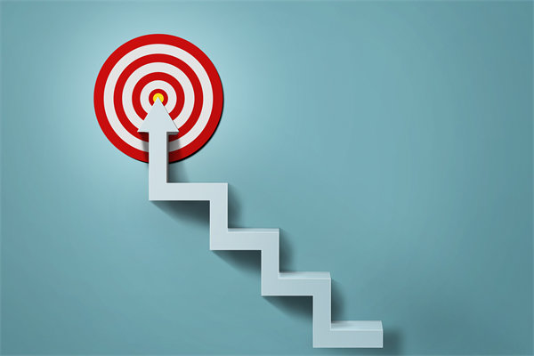 如何平衡員工個人績效與企業(yè)整體目標(biāo)，實現(xiàn)雙贏？