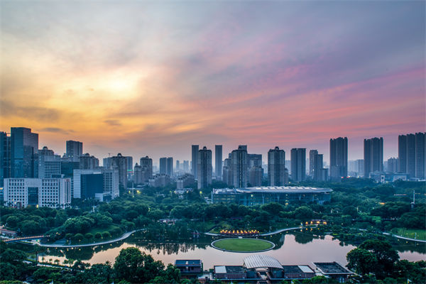 佛山薪酬咨詢公司如何為企業(yè)量身定制薪酬體系？