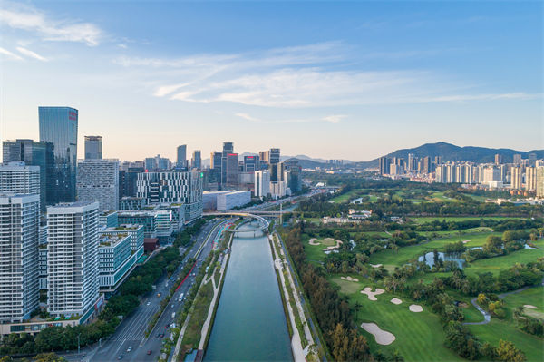 深圳精益生產(chǎn)咨詢公司如何幫助企業(yè)實現(xiàn)生產(chǎn)流程優(yōu)化？