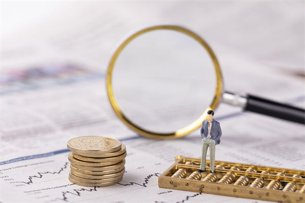 集團(tuán)管控中，如何有效實(shí)施風(fēng)險(xiǎn)管理以保障企業(yè)穩(wěn)健發(fā)展？