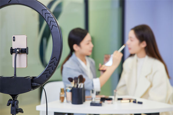 營(yíng)銷咨詢公司的全球化服務(wù)如何助企業(yè)開拓國(guó)際市場(chǎng)？