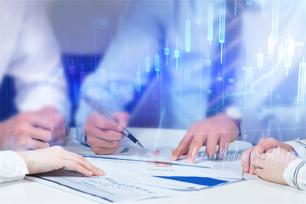 在年度經(jīng)營計劃中，如何設(shè)定既實際又挑戰(zhàn)性的目標(biāo)？