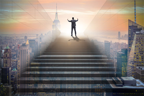 在年度經(jīng)營(yíng)計(jì)劃中，如何設(shè)定既實(shí)際又挑戰(zhàn)性的目標(biāo)？