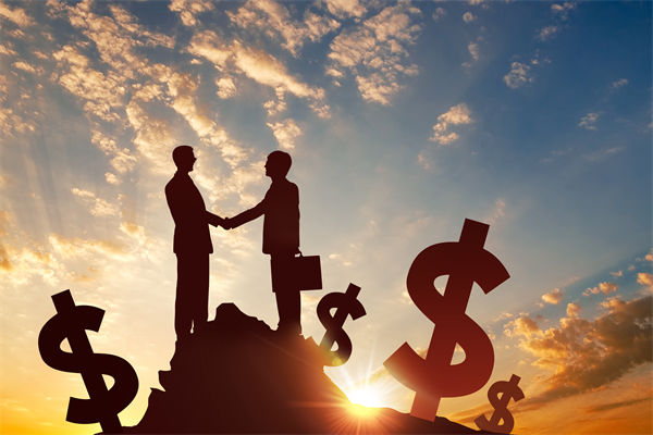 競(jìng)爭(zhēng)對(duì)手策略多變，企業(yè)戰(zhàn)略管理如何調(diào)整以應(yīng)對(duì)挑戰(zhàn)？