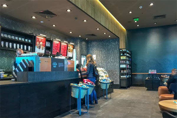 福利政策在薪酬體系中的作用及其優(yōu)化策略是什么？