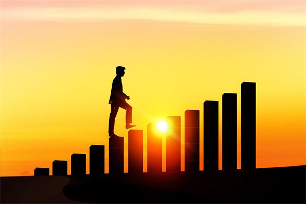 如何通過(guò)人力資源策略實(shí)現(xiàn)企業(yè)員工潛能最大化？