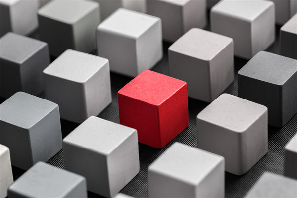 如何在競(jìng)爭(zhēng)激烈的市場(chǎng)中保持品牌差異化優(yōu)勢(shì)？