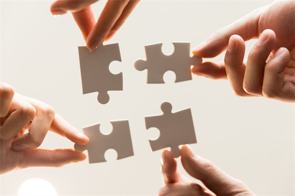 集團(tuán)管控失效，資源錯(cuò)配，在競(jìng)爭(zhēng)中只能節(jié)節(jié)敗退！