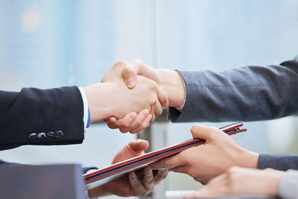 市場風(fēng)向突變，企業(yè)既定戰(zhàn)略陷入僵局，如何調(diào)整實(shí)現(xiàn)突圍？