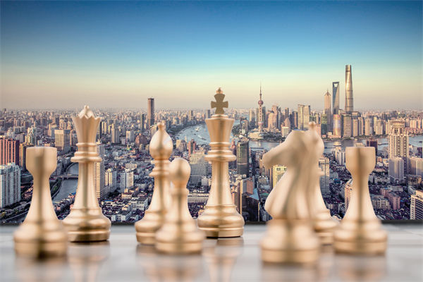 行業(yè)變革洶涌，戰(zhàn)略咨詢?cè)鯓訋推髽I(yè)提前布局贏得未來(lái)？