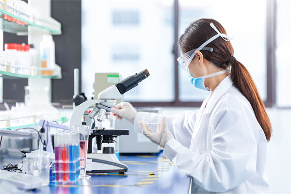 當(dāng)行業(yè)競(jìng)爭(zhēng)白熱化，戰(zhàn)略管理如何助企業(yè)脫穎而出？