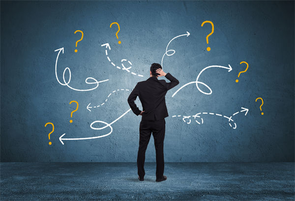 29歲男演員退圈回老家趕集擺攤，人力資源怎么看？