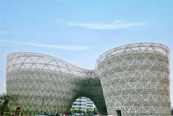 企業(yè)發(fā)展遇瓶頸，株洲戰(zhàn)略咨詢公司如何助力突破困局、重塑輝煌？