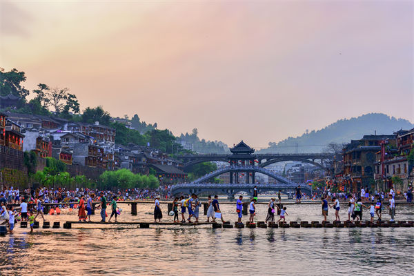 出行熱、消費旺、體驗新，品牌營銷如何在假期發(fā)力？