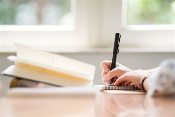 文化管理考核失效，員工參與度低，如何重塑激勵機制？